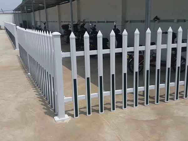 pvc钢塑护栏